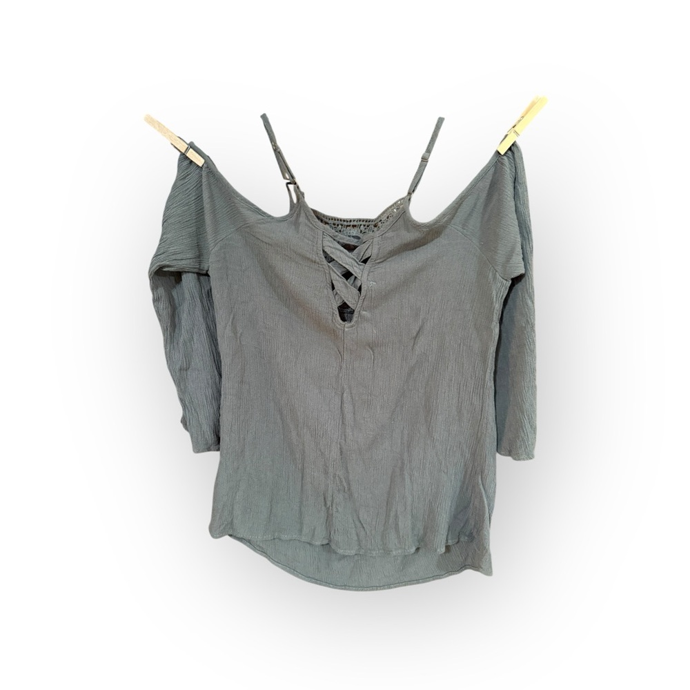Maurices Dark green Lace Detail Cold Shoulder Blouse w/adjustable straps. - Picture 7 of 9
